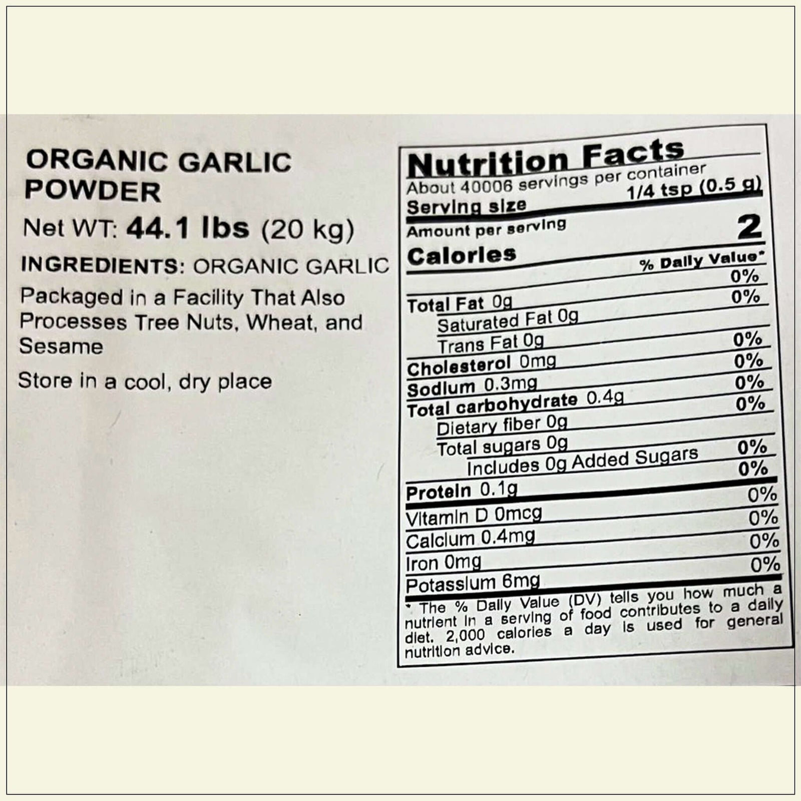 Premium garlic powder with a rich aroma and fine texture in an elegant packaging.